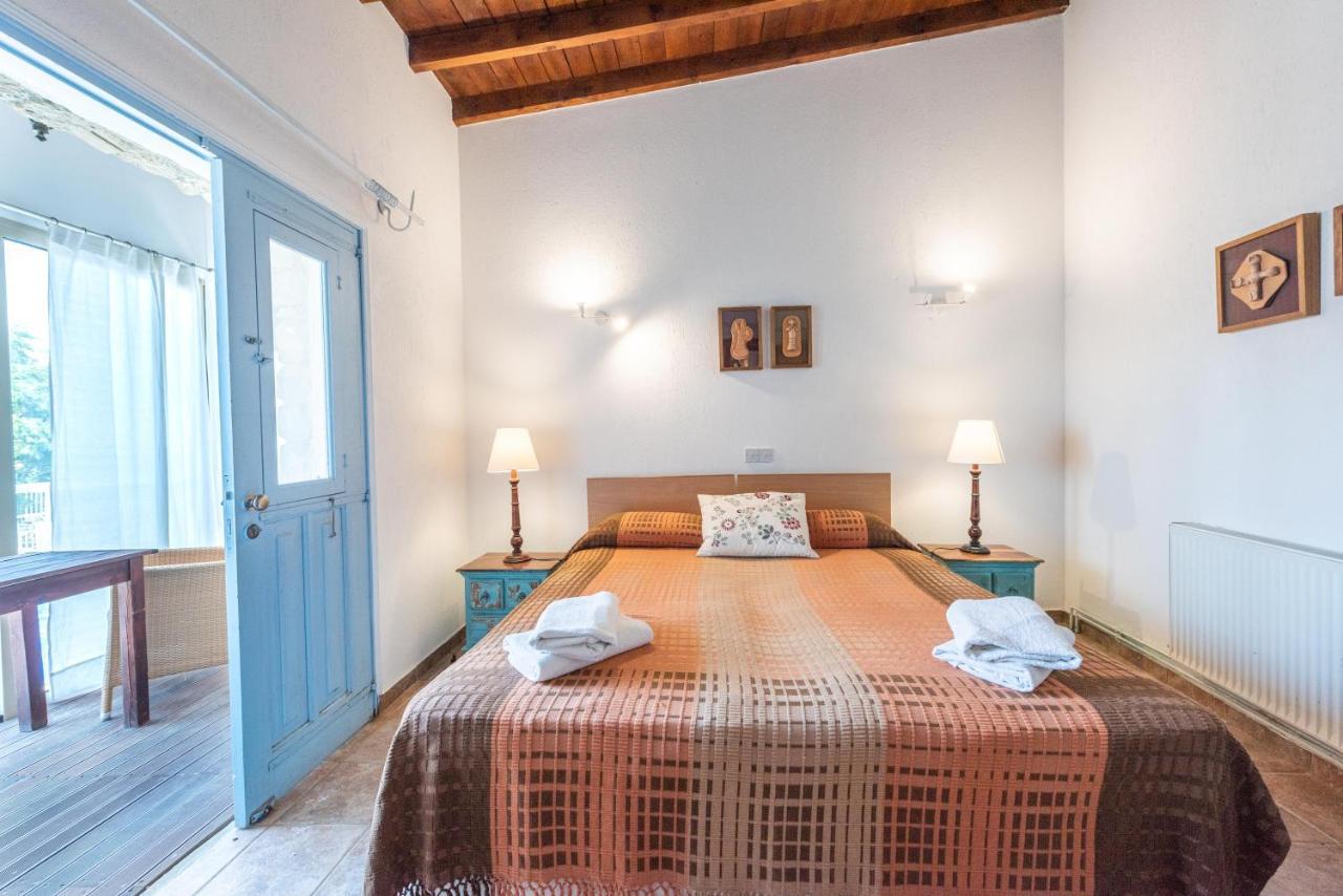 Cyprus Villages Hotel & Restaurant - Central Location - Bed & Breakfast - With Access To Pool And Stunning Views Tochni Exterior foto