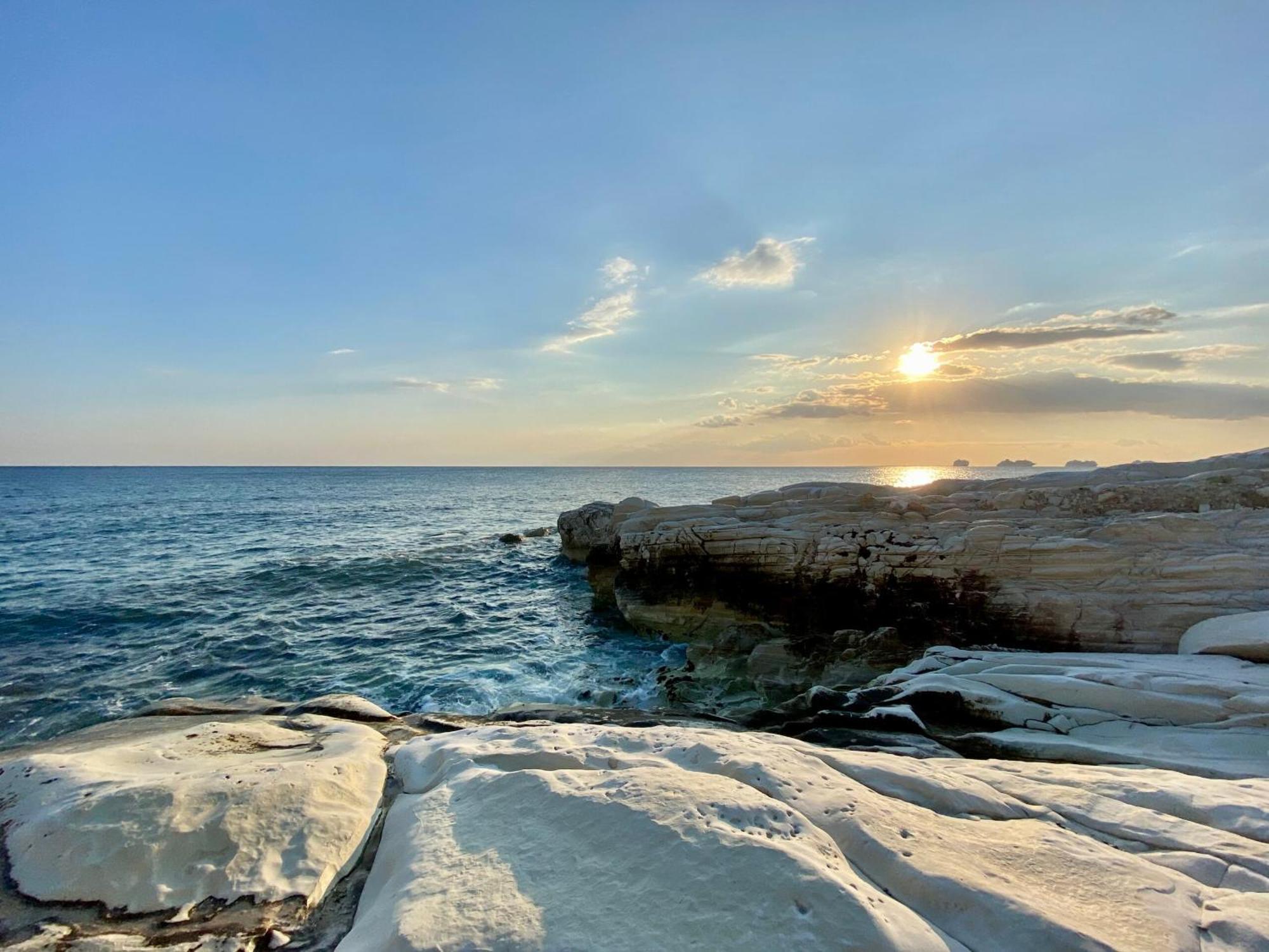 Cyprus Villages Hotel & Restaurant - Central Location - Bed & Breakfast - With Access To Pool And Stunning Views Tochni Exterior foto