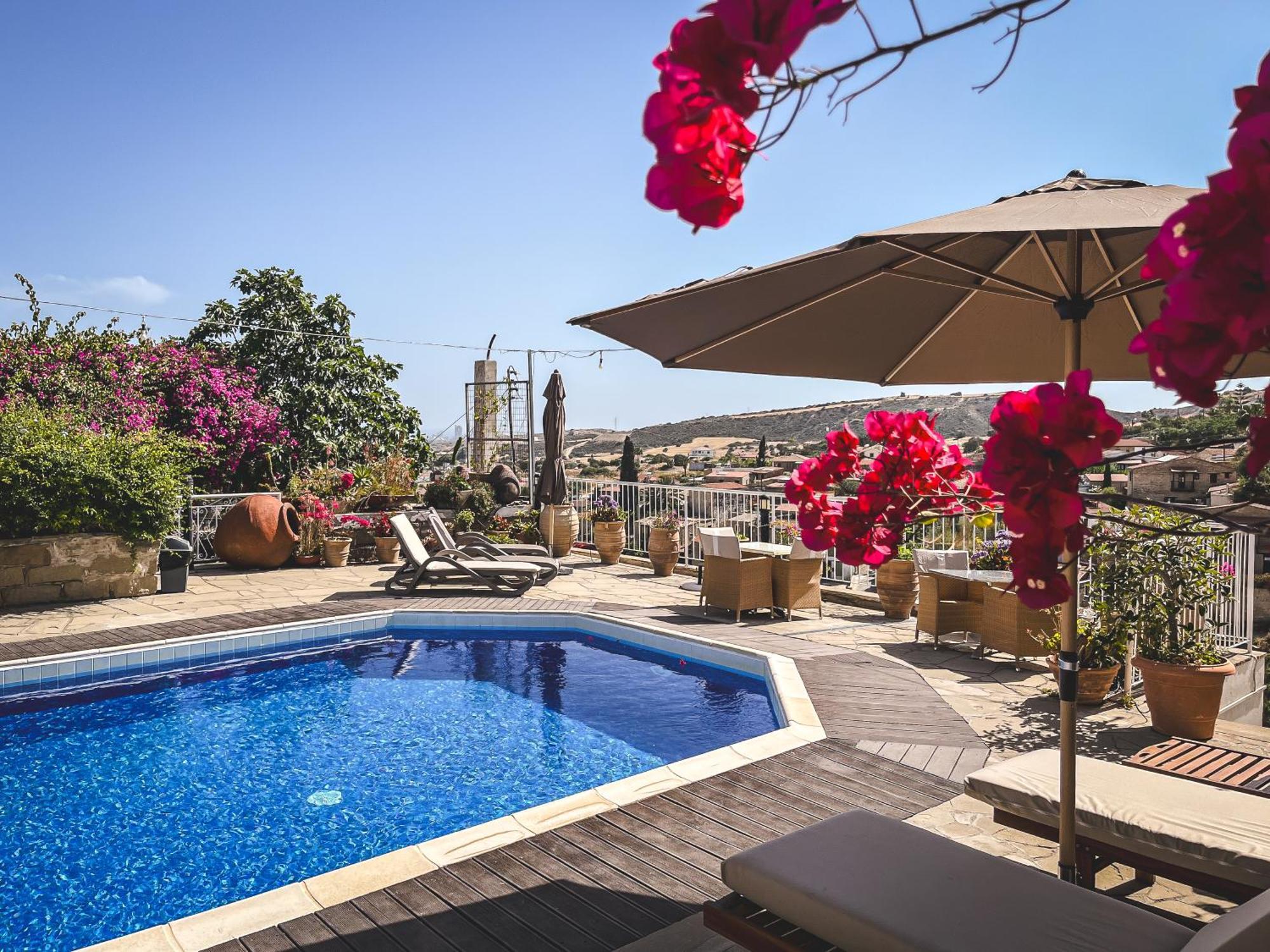 Cyprus Villages Hotel & Restaurant - Central Location - Bed & Breakfast - With Access To Pool And Stunning Views Tochni Exterior foto