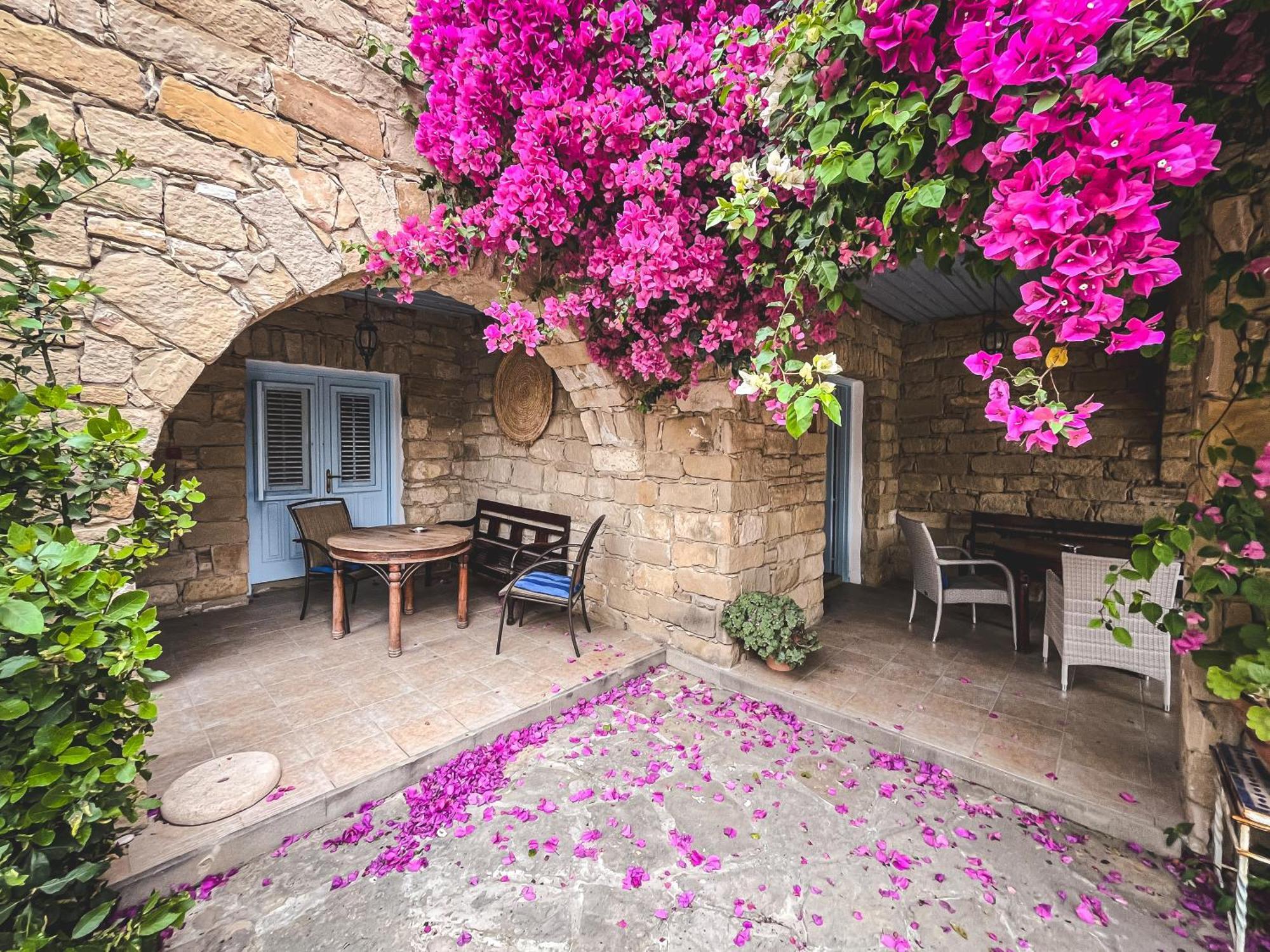 Cyprus Villages Hotel & Restaurant - Central Location - Bed & Breakfast - With Access To Pool And Stunning Views Tochni Exterior foto