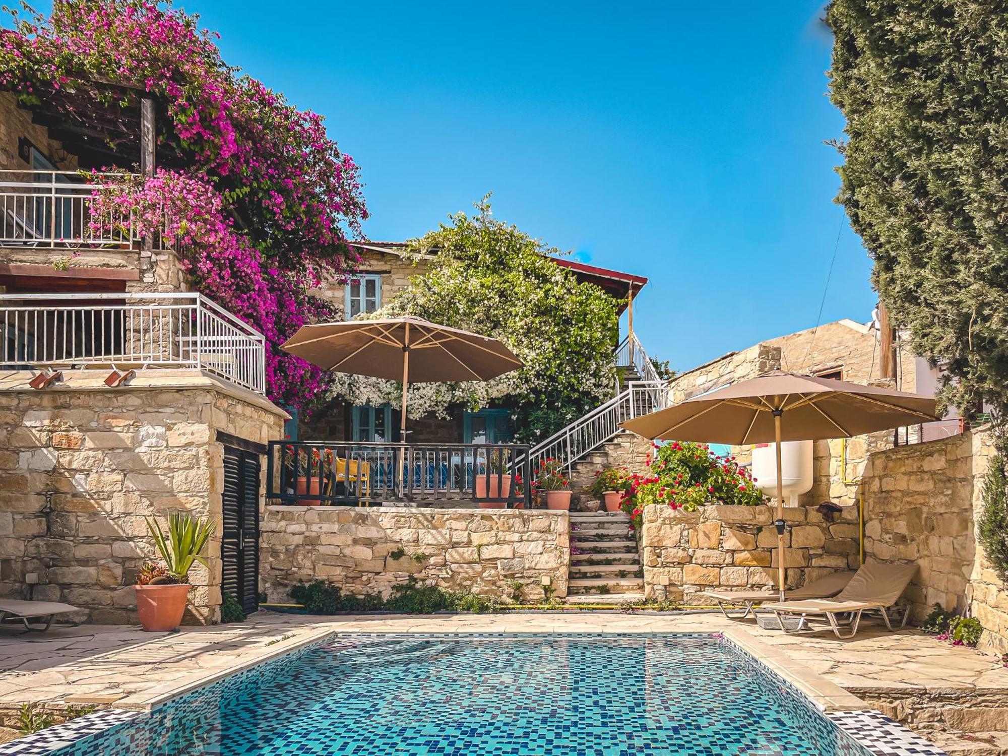 Cyprus Villages Hotel & Restaurant - Central Location - Bed & Breakfast - With Access To Pool And Stunning Views Tochni Exterior foto