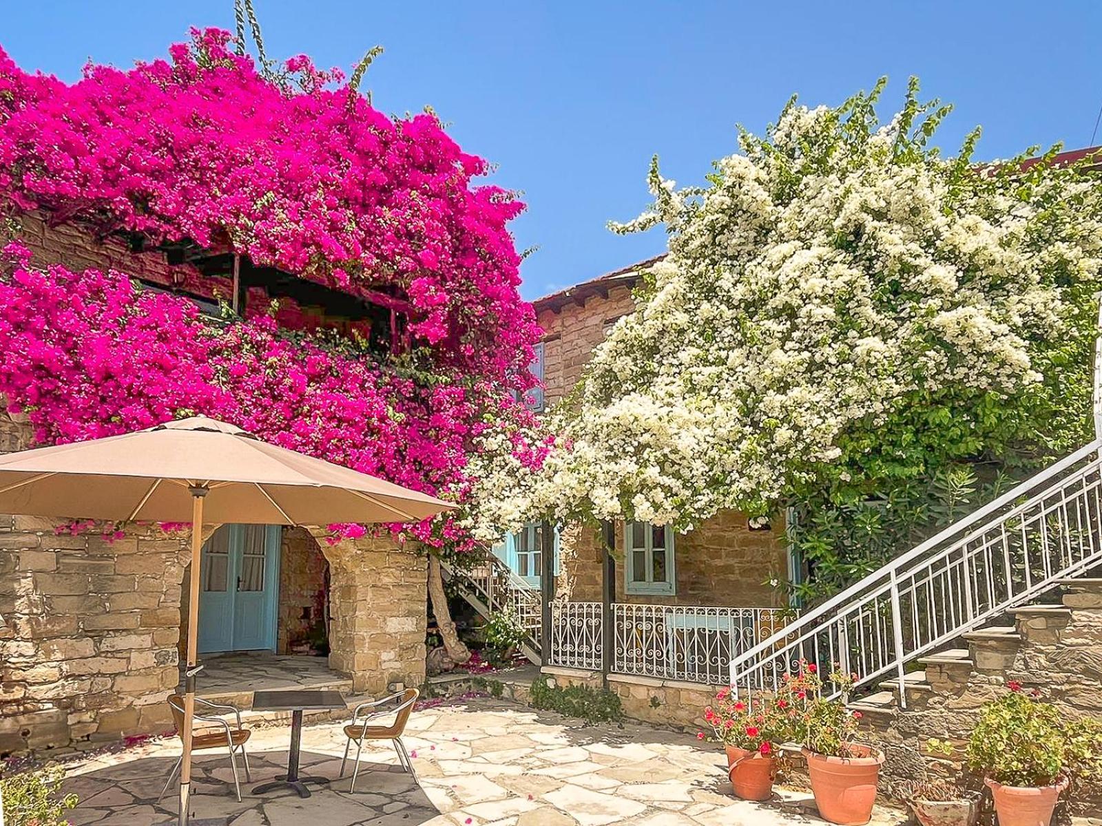Cyprus Villages Hotel & Restaurant - Central Location - Bed & Breakfast - With Access To Pool And Stunning Views Tochni Exterior foto